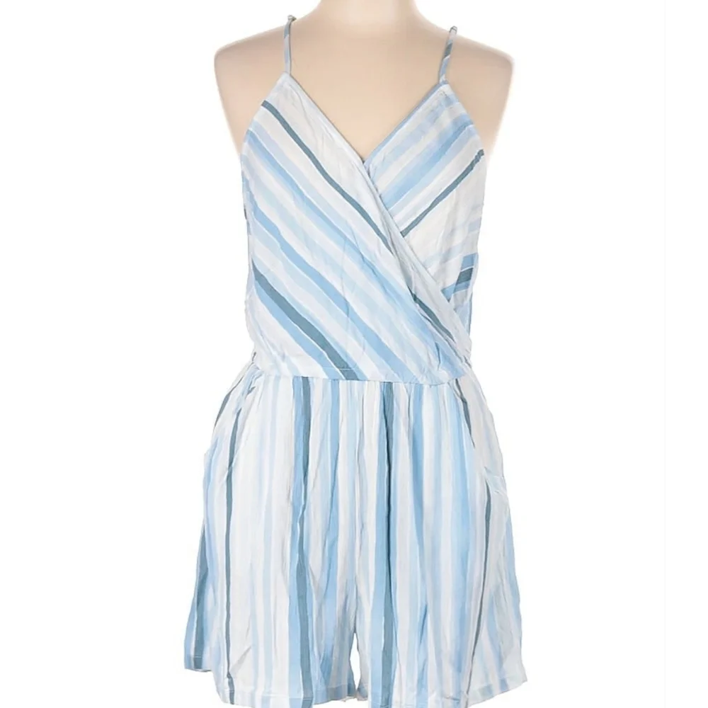 NWT Market and Spruce Romper Retail $74 - Picture 2 of 5